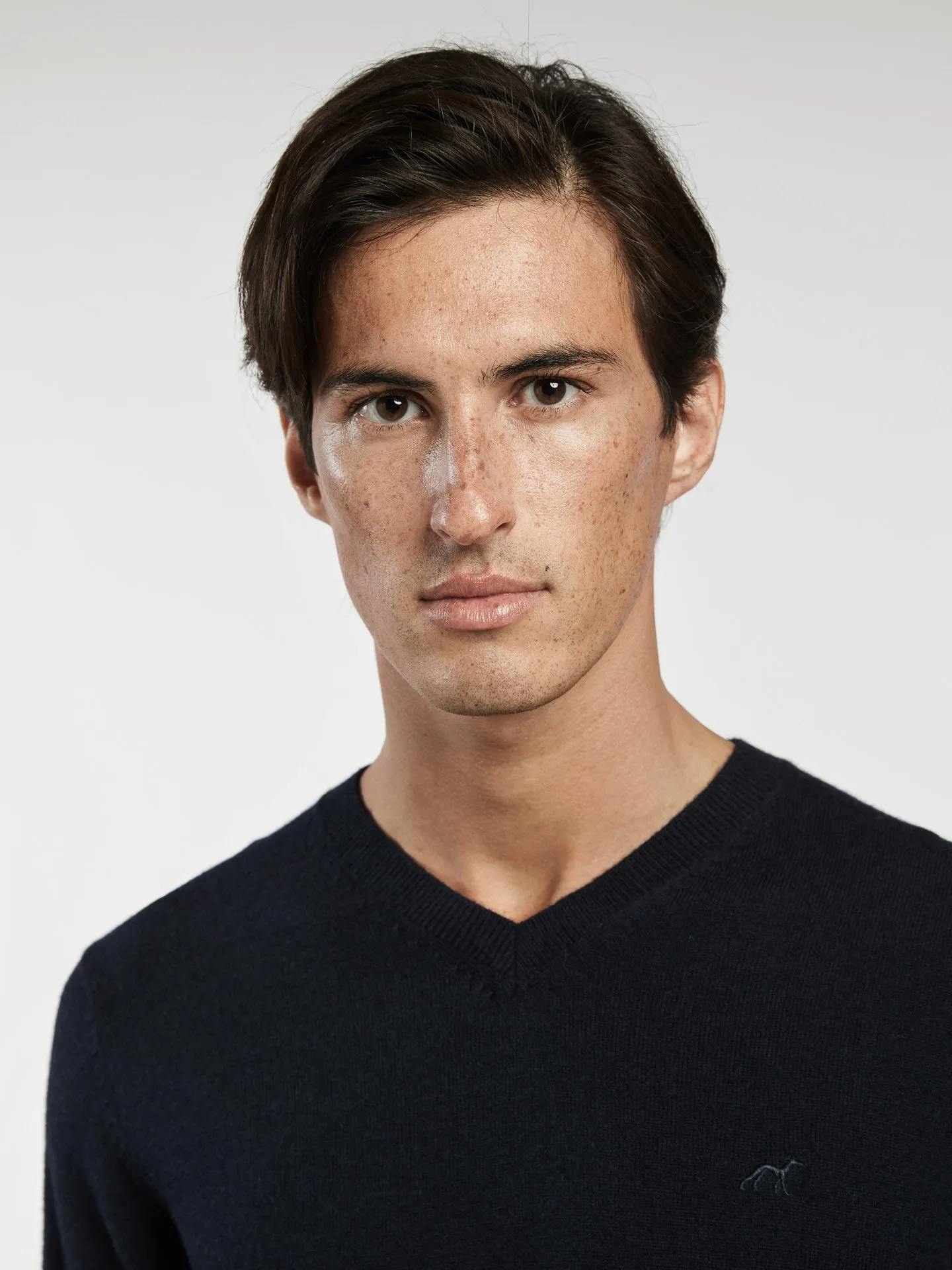 Machine washable v-neck sweater