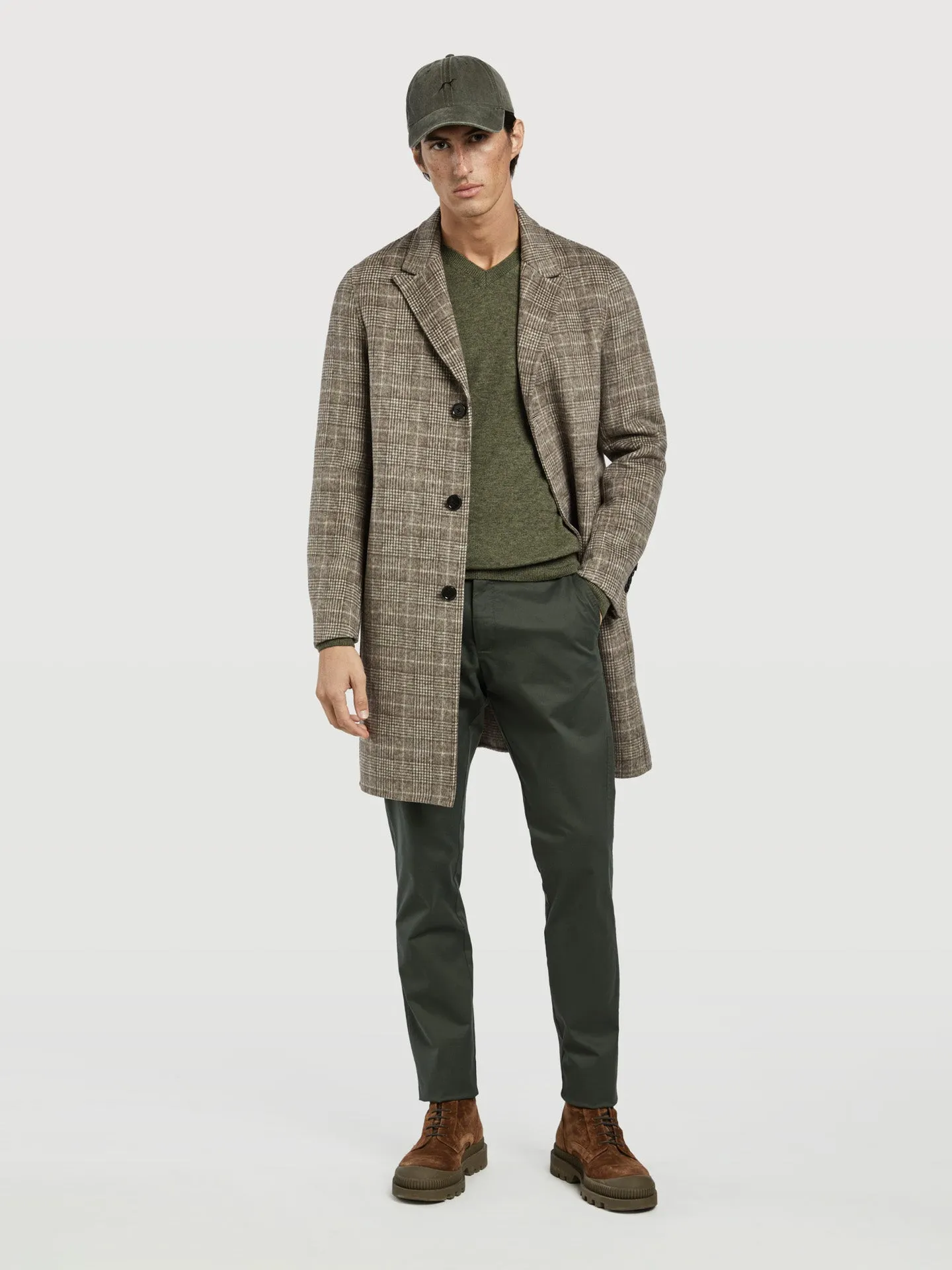 Machine washable v-neck sweater